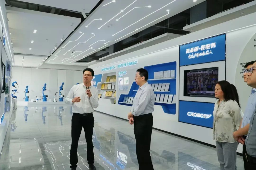 卡諾普機器人 9aad0b17859c5465da56961579aac8d.jpg